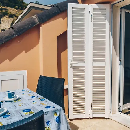 115b - Mansarda Punta Sole Bordighera, Vista Mare E 5 Minuti Dalla *