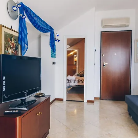 Appartamento 115b - Mansarda Punta Sole Bordighera, Vista Mare E 5 Minuti Dalla